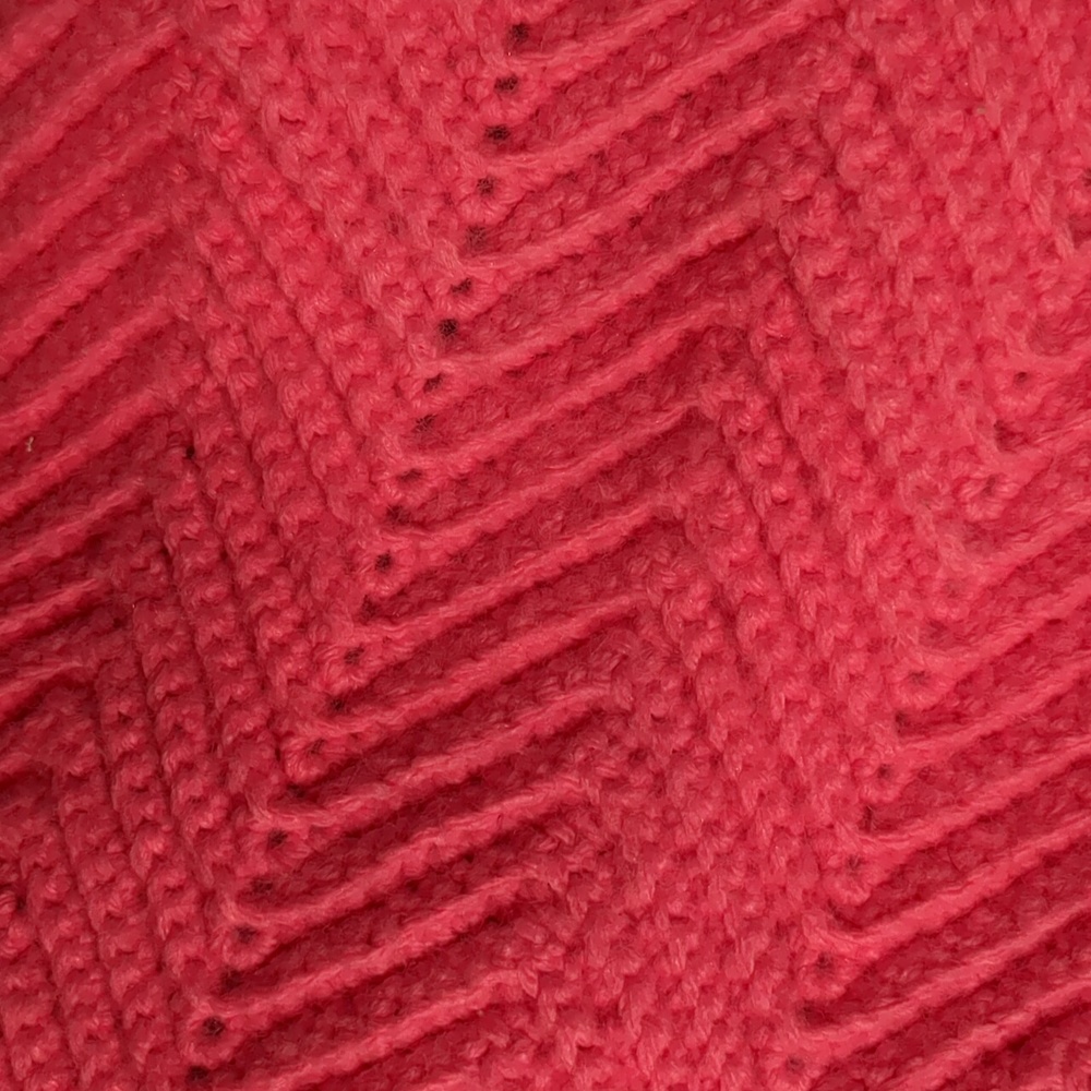 Heavy comfort 6ft x 6ft pink/red cozy throw blanket /afghan. Hand knit. - Picture 3 of 4